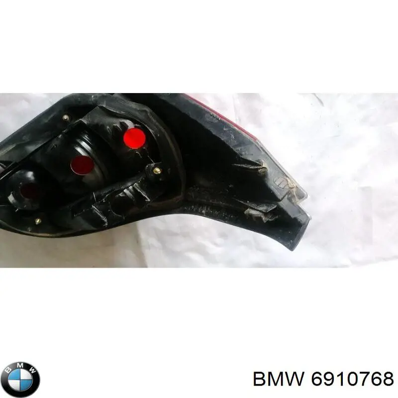 Ліхтар задній правий, зовнішній 6910768 BMW