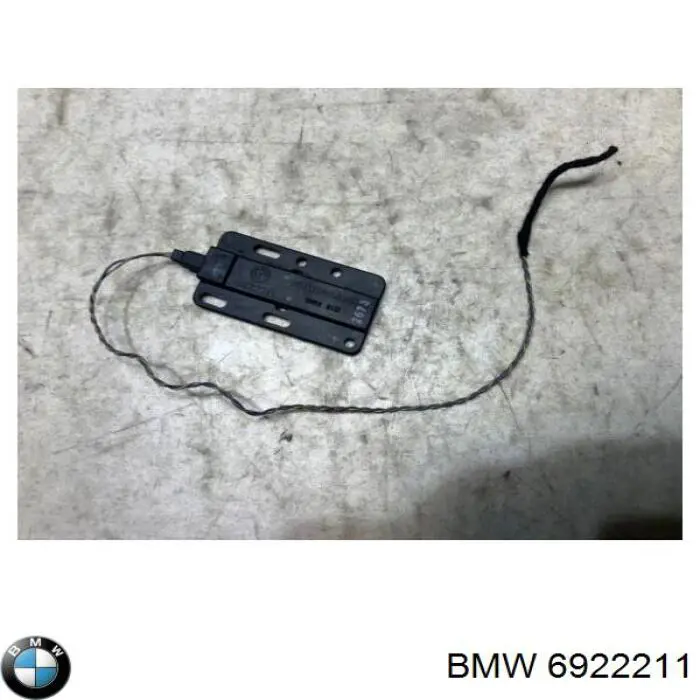 6922211 BMW Антена на дах