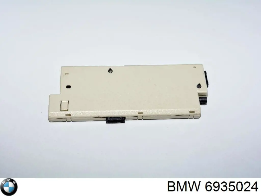 Купити 6935024 BMW Підсилювач сигналу антени