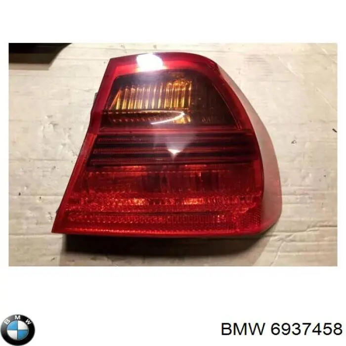 6937458 BMW Задній правий зовнішній ліхтар