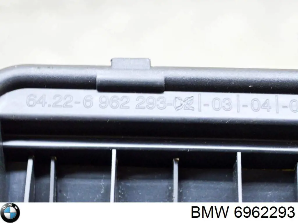 Купити 6962293 BMW Решітка вентиляційна задня