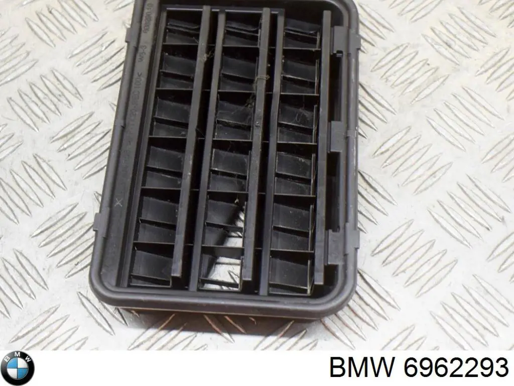 Решітка вентиляційна задня BMW 6962293 ціна, від 6.33 USD