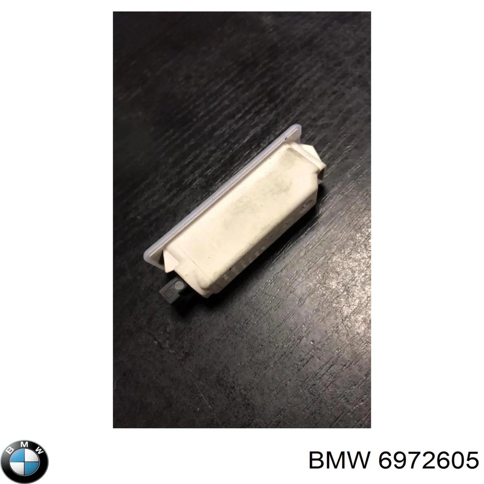 Плафон освітлення кабіни 6972605 BMW