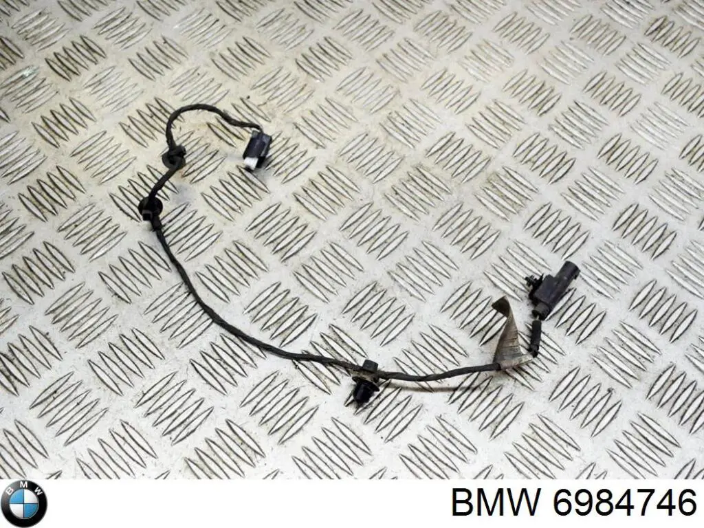  BMW 6984746