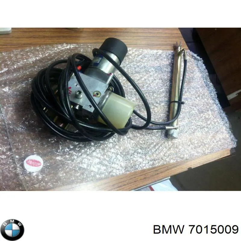 7015009 BMW 