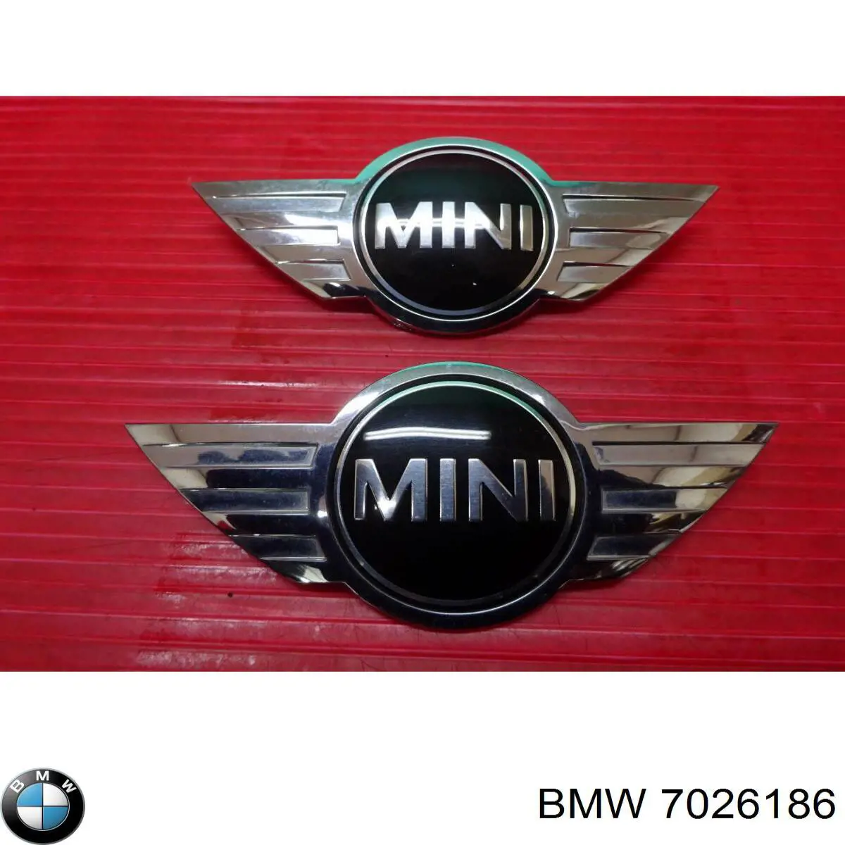 Емблема кришки багажника 7026186 BMW
