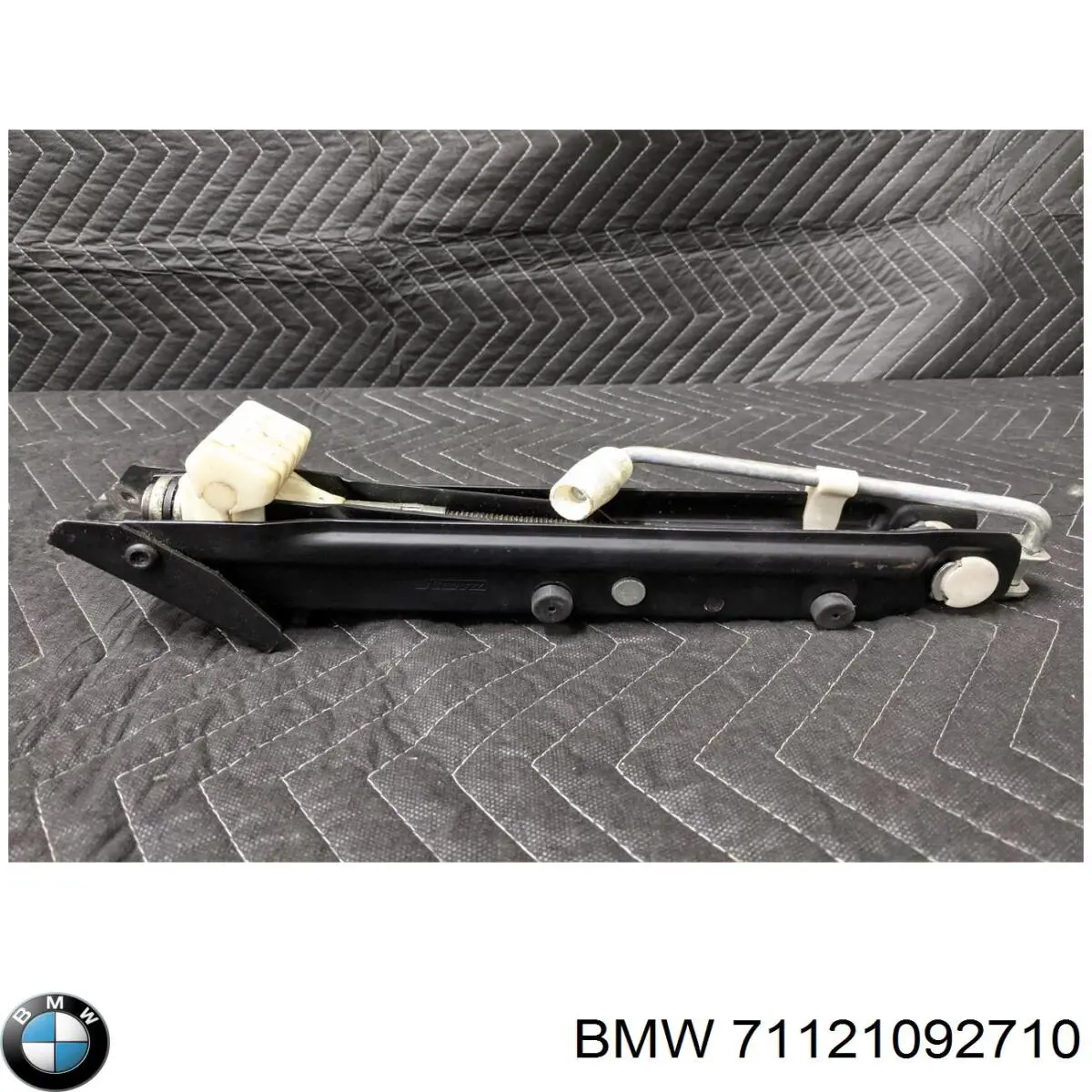 Купити 71121092710 BMW 