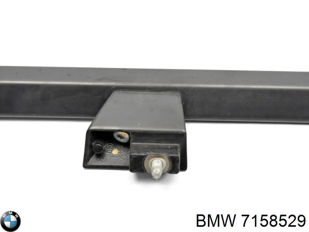 Рейлінг даху лівий BMW 7158529 ціна, від 12.67 USD
