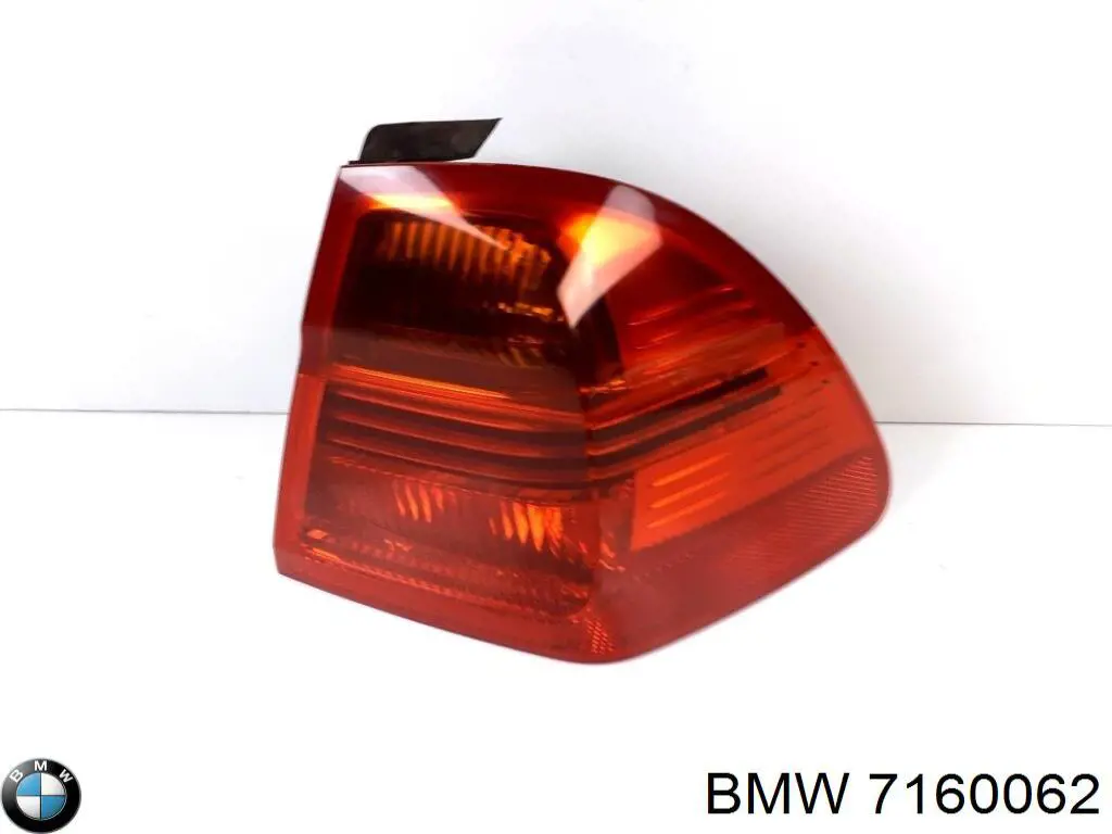 Ліхтар задній правий, зовнішній BMW 7160062 ціна, від 81.12 USD