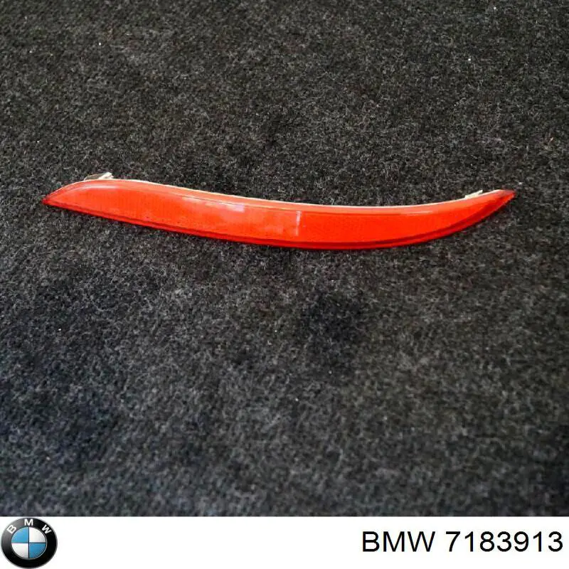 Катафот (відбивач) заднього бампера, лівий 7183913 BMW