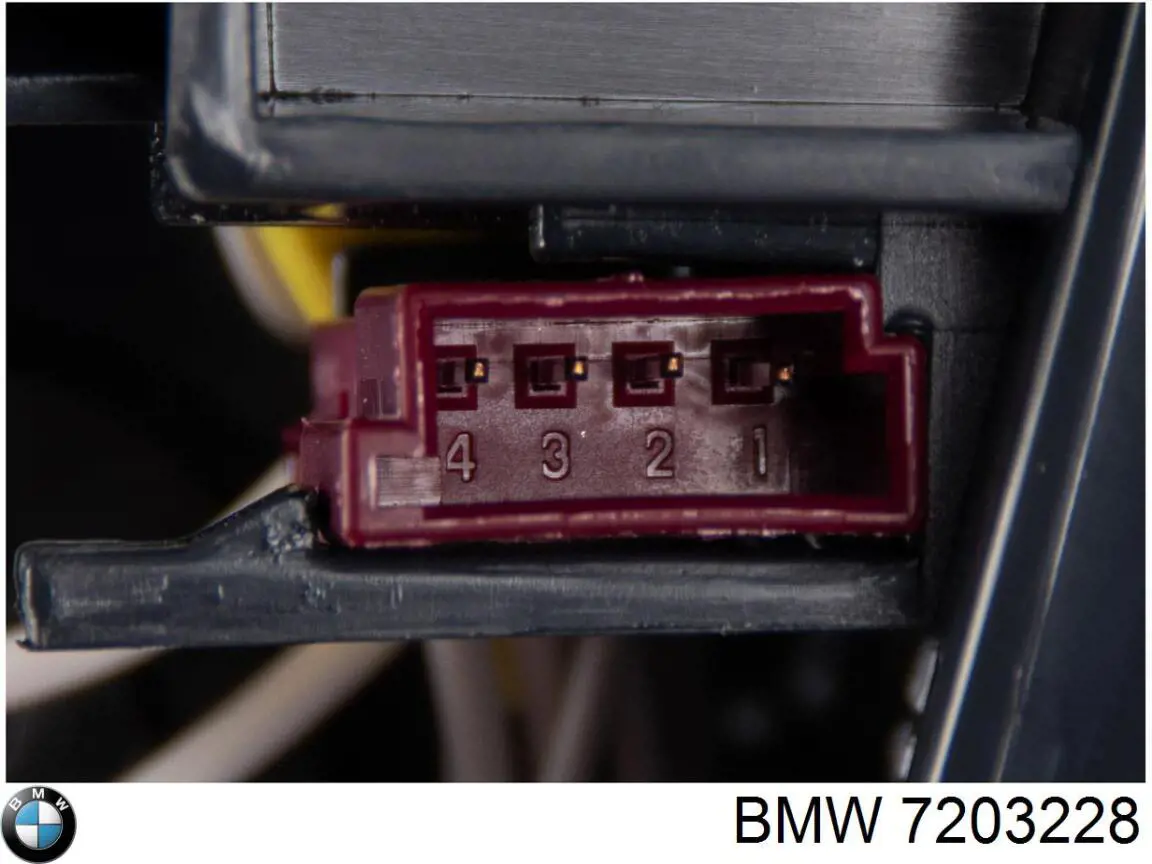 Стоп задній BMW 7203228 ціна, від 214.62 USD