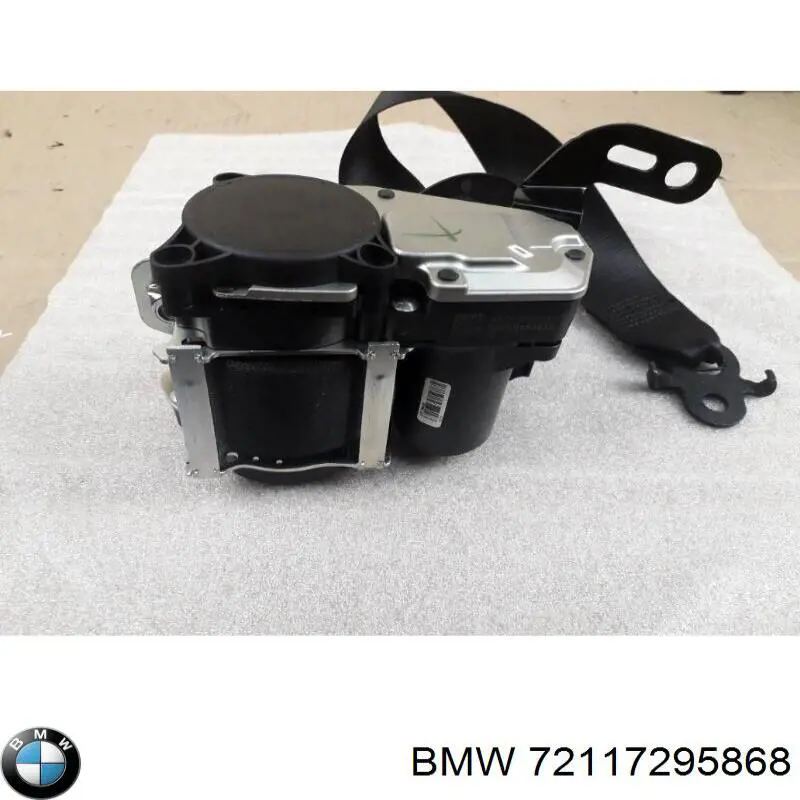 72117382318 BMW Ремені безпеки