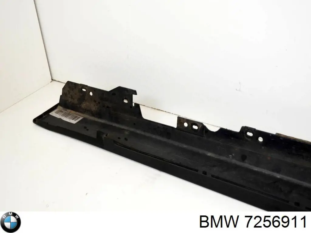 Купити 7256911 BMW Накладка зовнішня (молдинг) порога, лівий