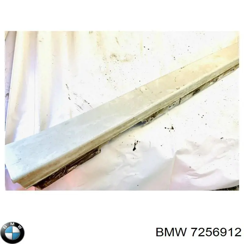 Купити 7256912 BMW Накладка зовнішня (молдинг) порога, правий