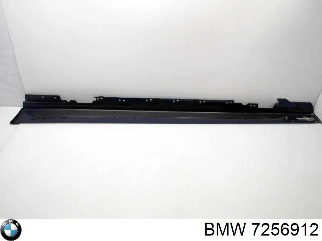 Накладка зовнішня (молдинг) порога, правий BMW 7256912