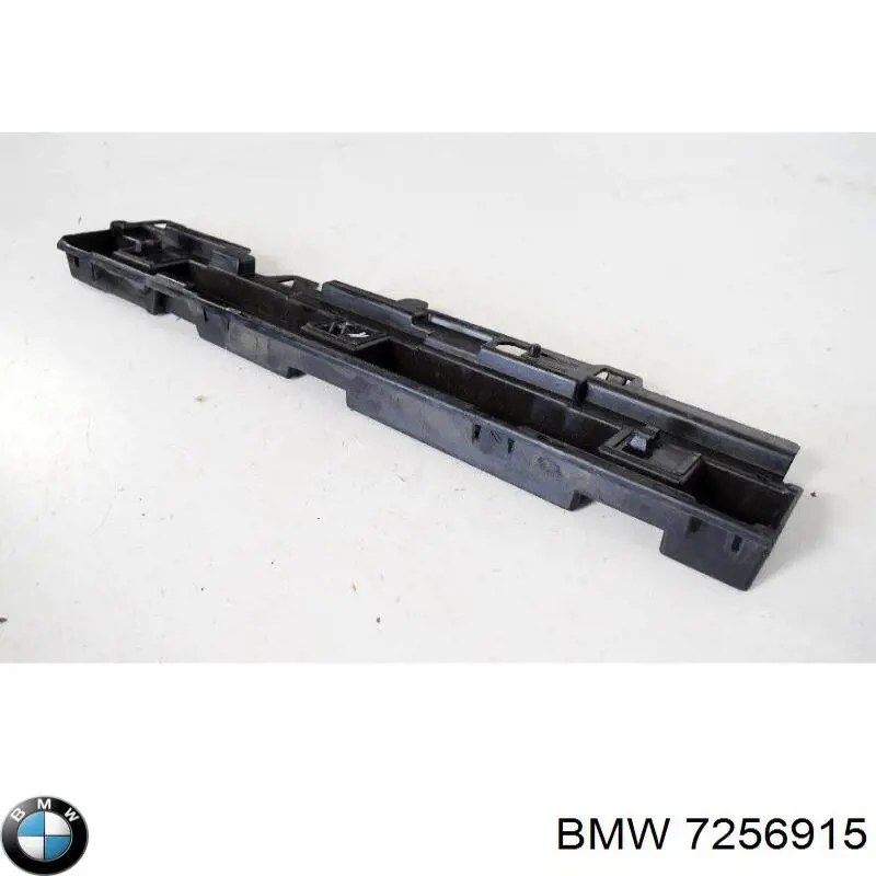 7256915 BMW Опора порога (кріплення)