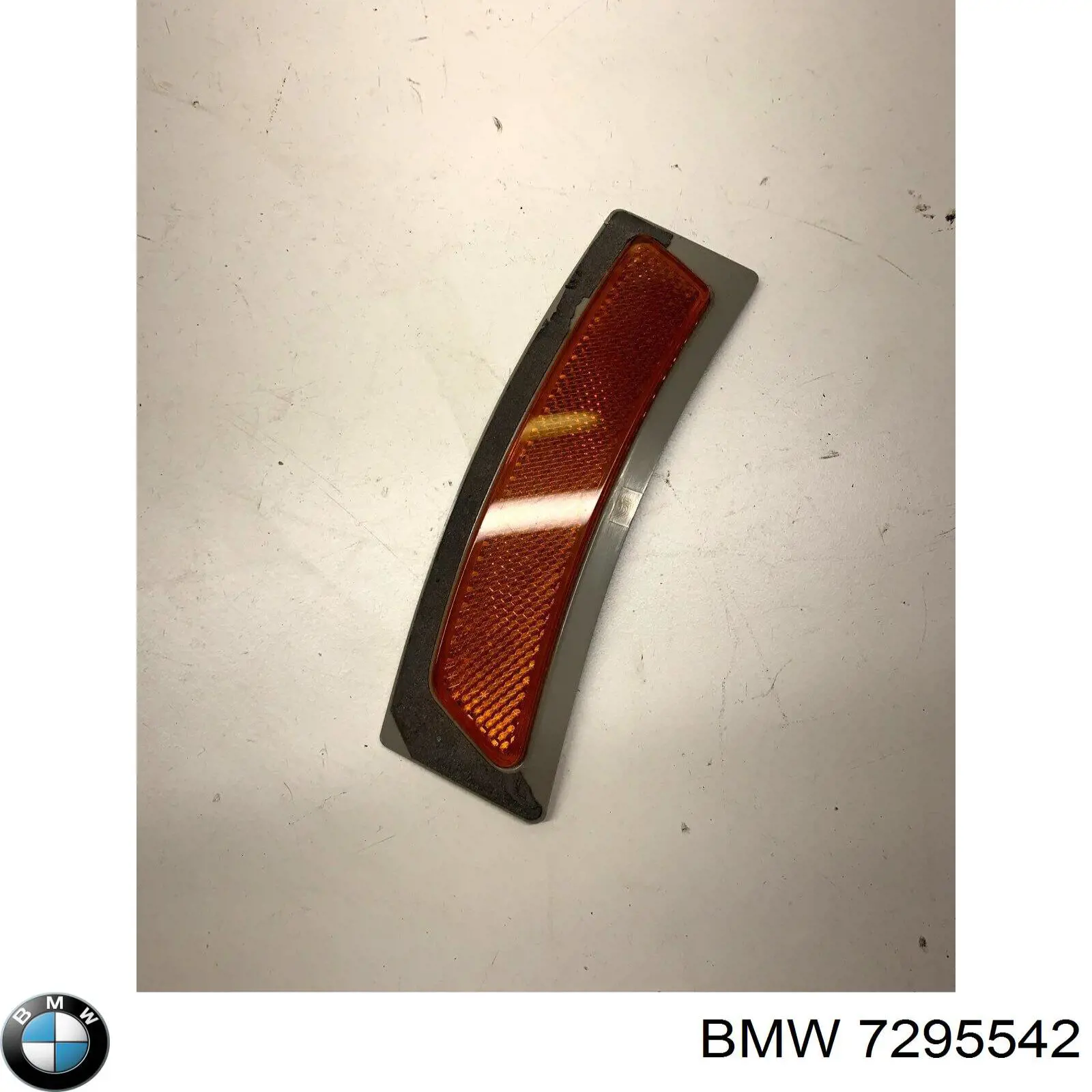 Правий катафот бампера BMW 7295542 ціна, від 11.43 USD