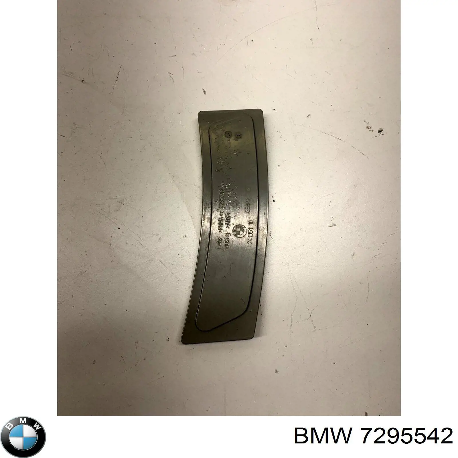 Купити 7295542 BMW Відбивач бампера заднього правий
