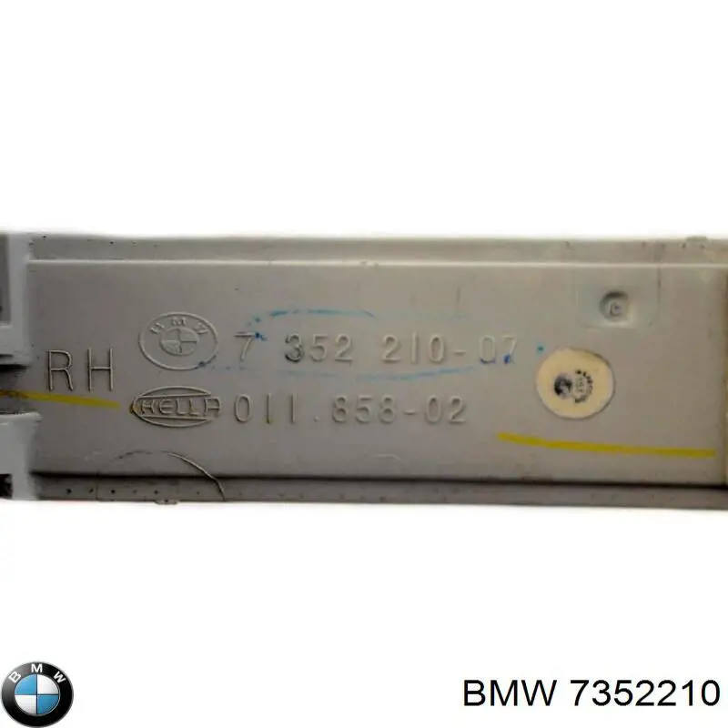 Катафот (відбивач) заднього бампера, правий 7352210 BMW