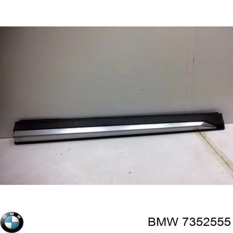 7352555 BMW Накладка зовнішня (молдинг) порога, передня ліва