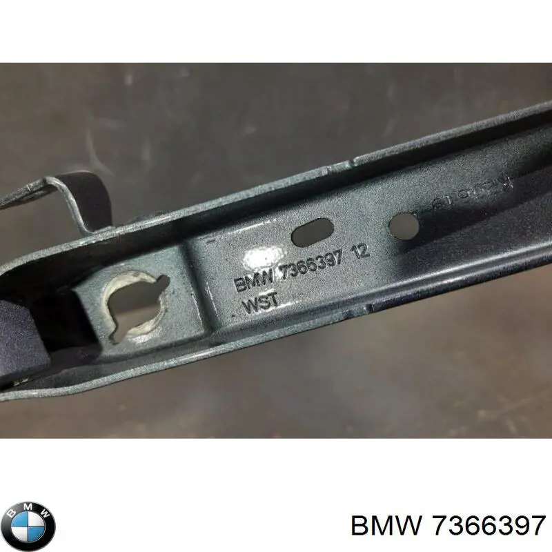 7366397 BMW Кріплення кришки багажника