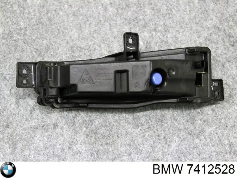 Туманка права BMW 7412528 ціна, від 112.77 USD
