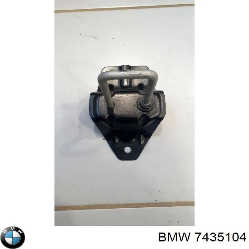 Купити 7435104 BMW 