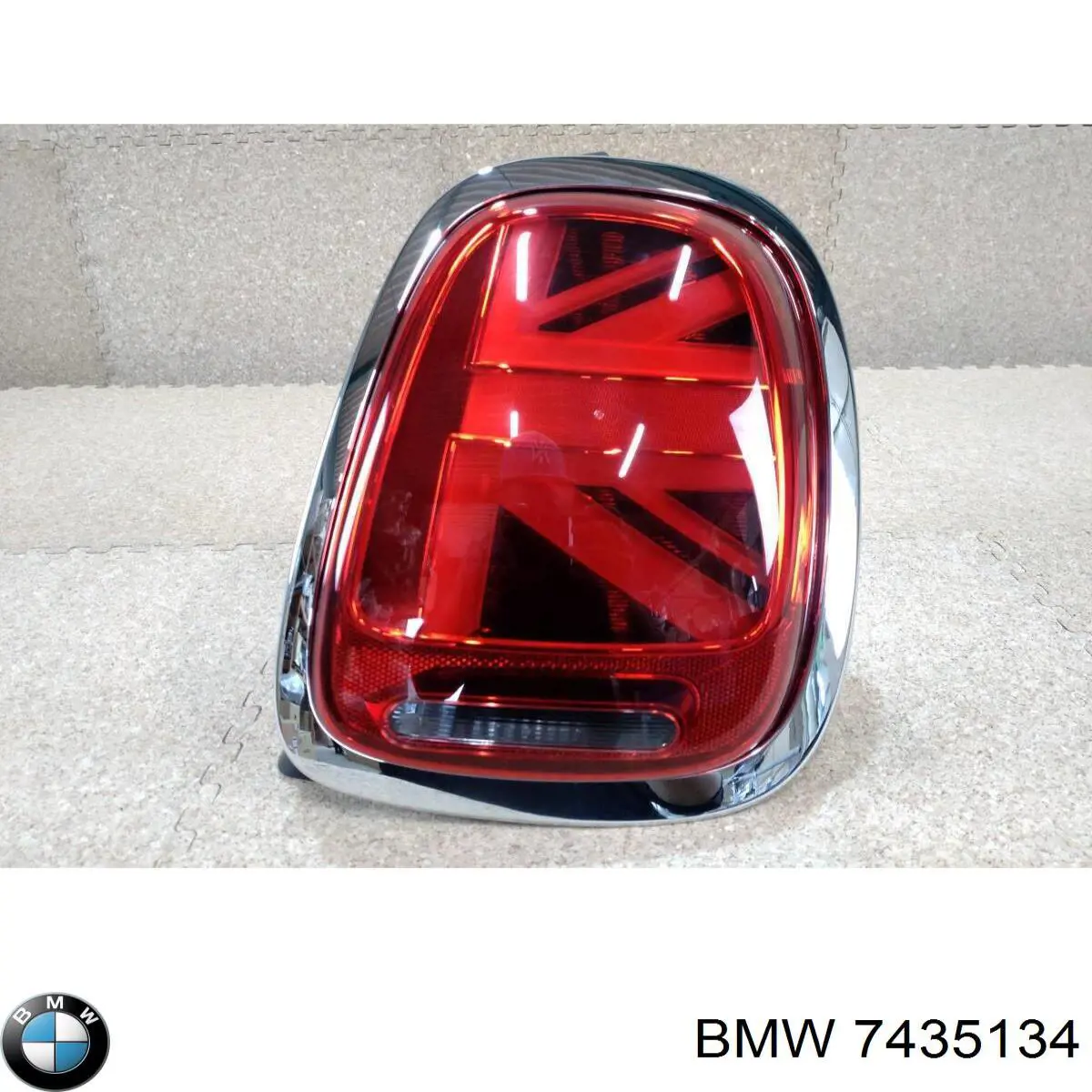 Купити 7435134 BMW Задня права фара