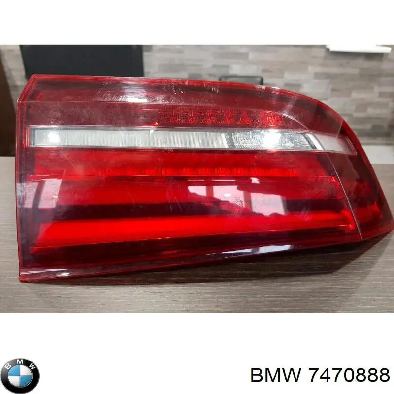 7470888 BMW Ліхтар задній правий, внутрішній