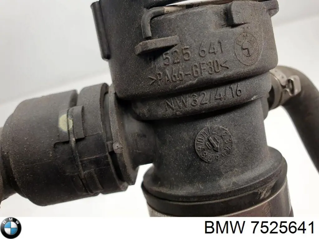 Купити 7525641 BMW 