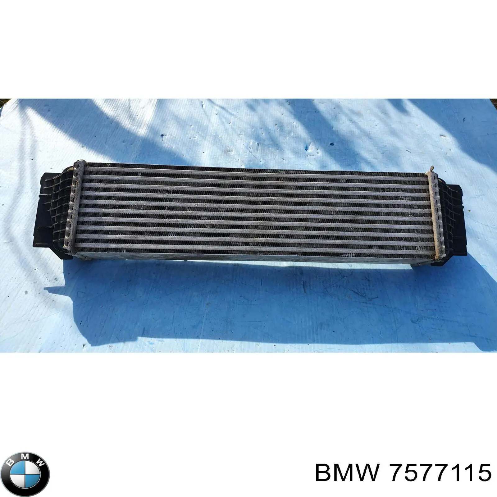 7577115 BMW радіатор интеркуллера