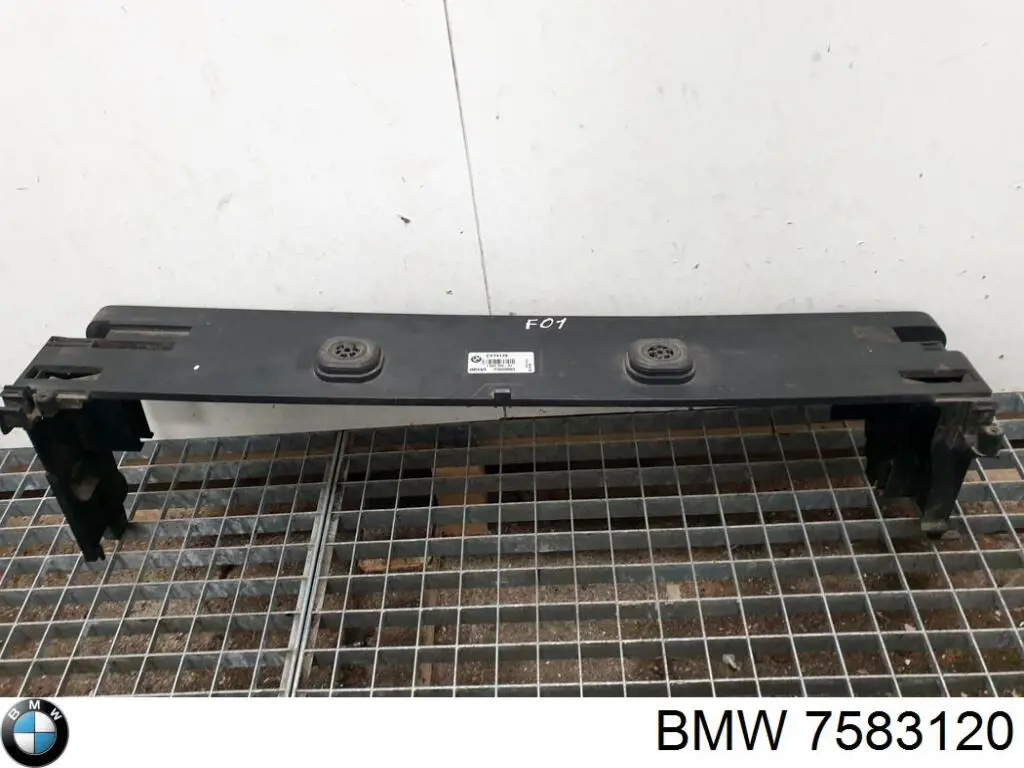 Кронштейн радіатора нижній 7583120 BMW