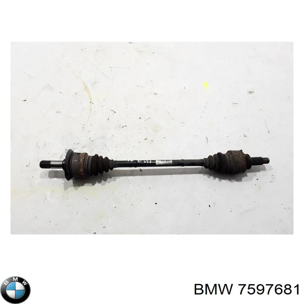 Піввісь задня, ліва BMW 7597681 ціна, від 79.35 USD