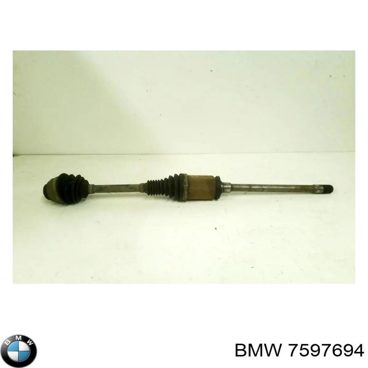 Піввісь передня, права BMW 7597694 ціна, від 138.74 USD