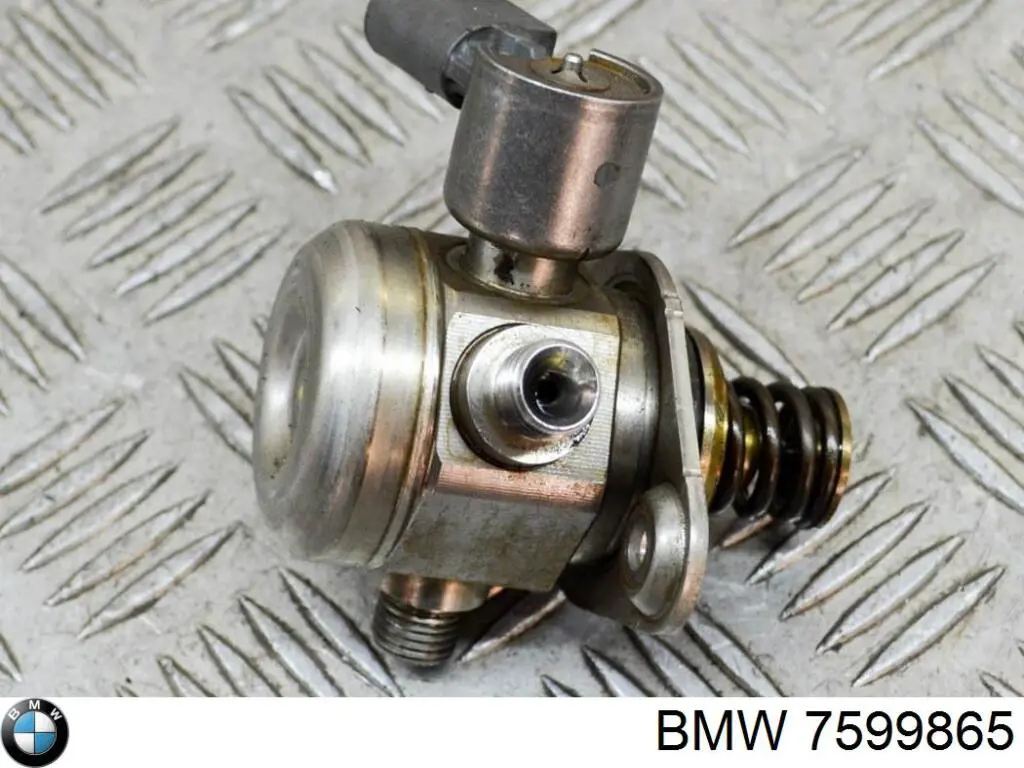 13517599865 BMW Насос паливний високого тиску (ПНВТ)