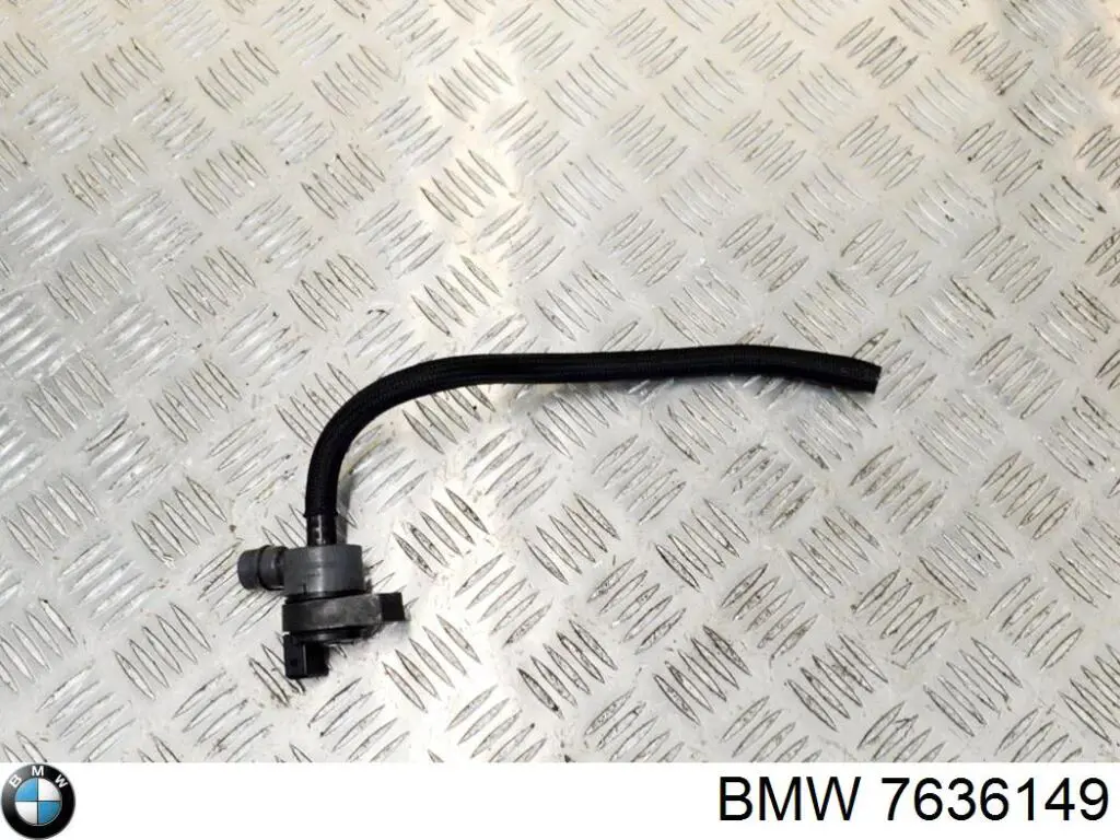  7636149 BMW