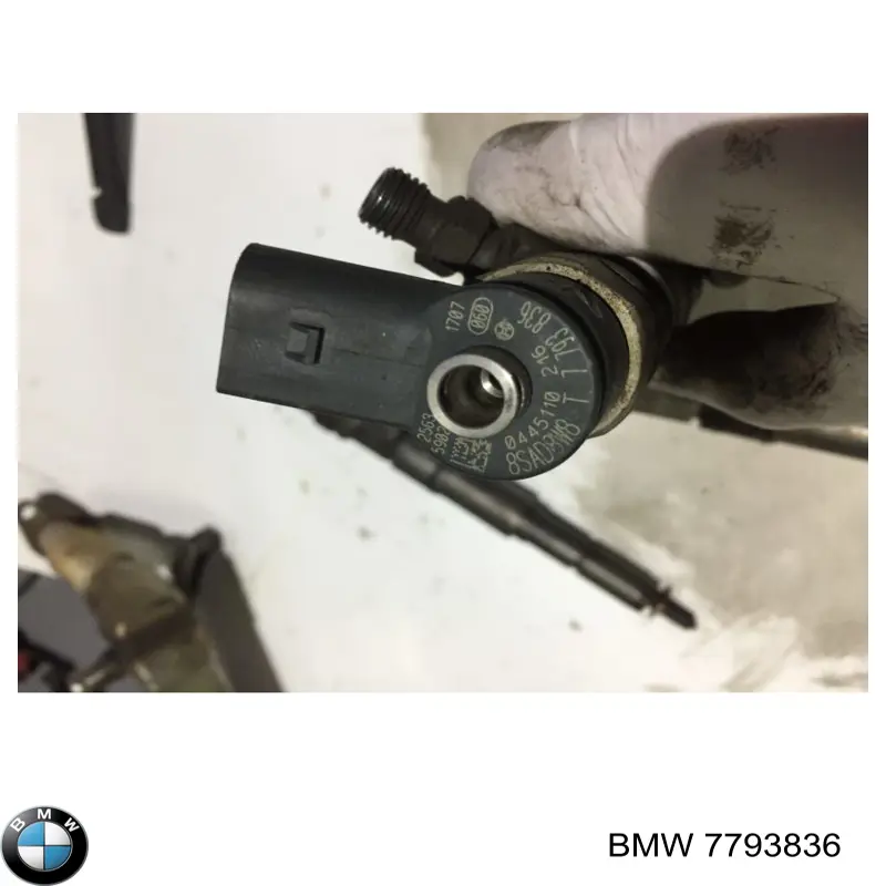 7793836 BMW форсунка вприску палива