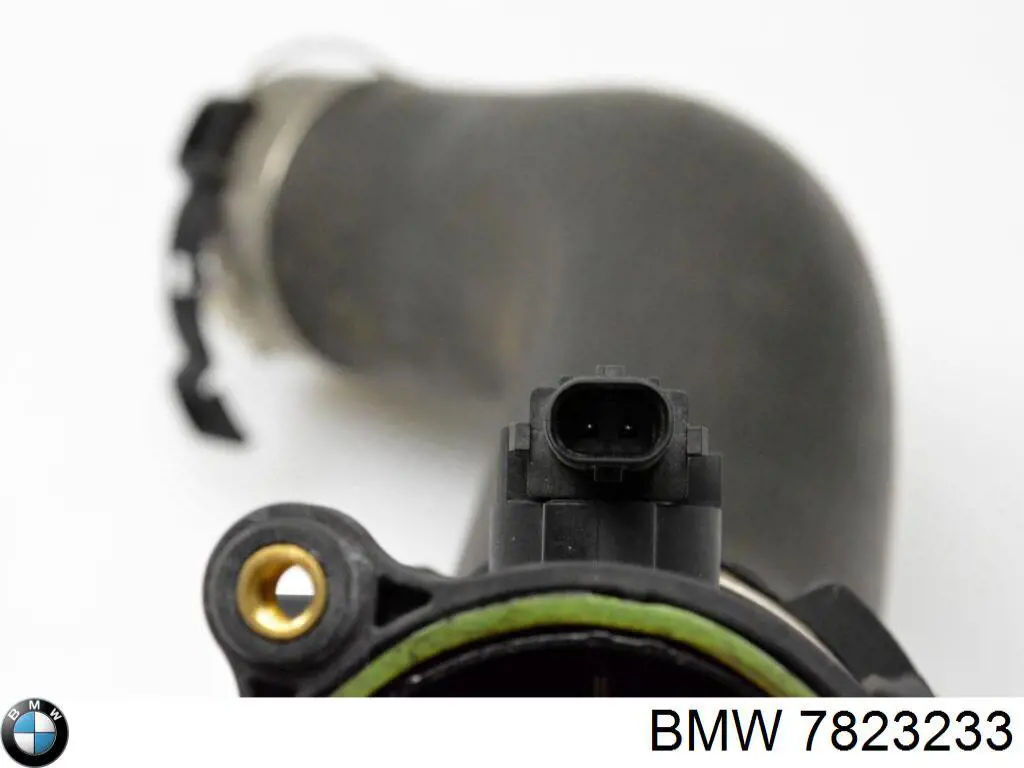 Купити 11617823233 BMW Шланг/патрубок интеркуллера