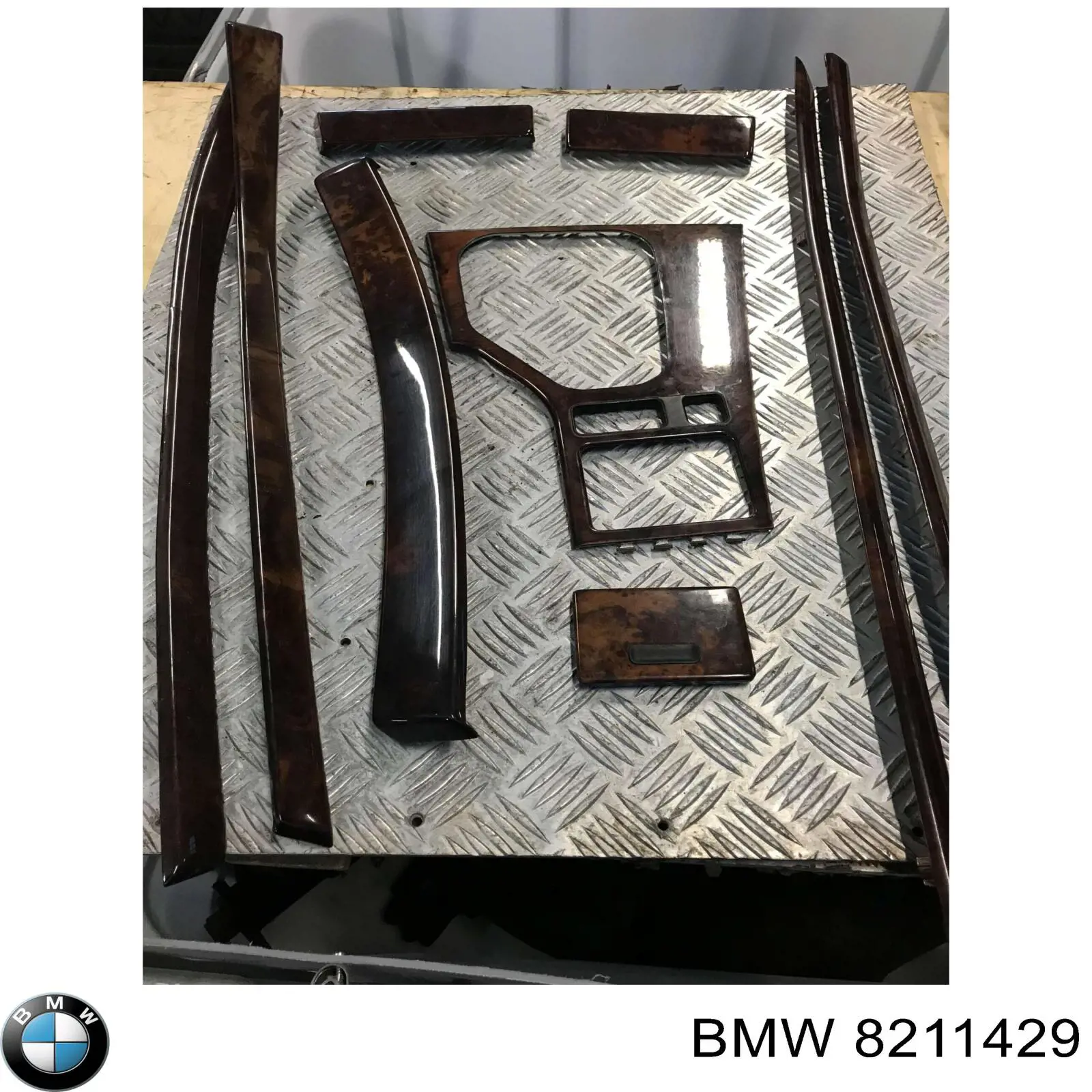 Купити 8211429 BMW 