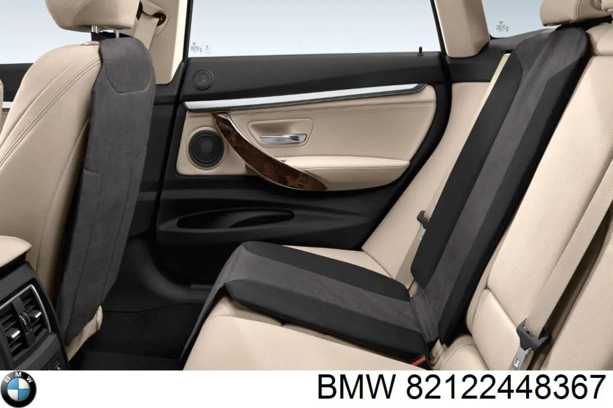 Накидка сидіння під дитяче автокрісло на BMW 1 (F40)