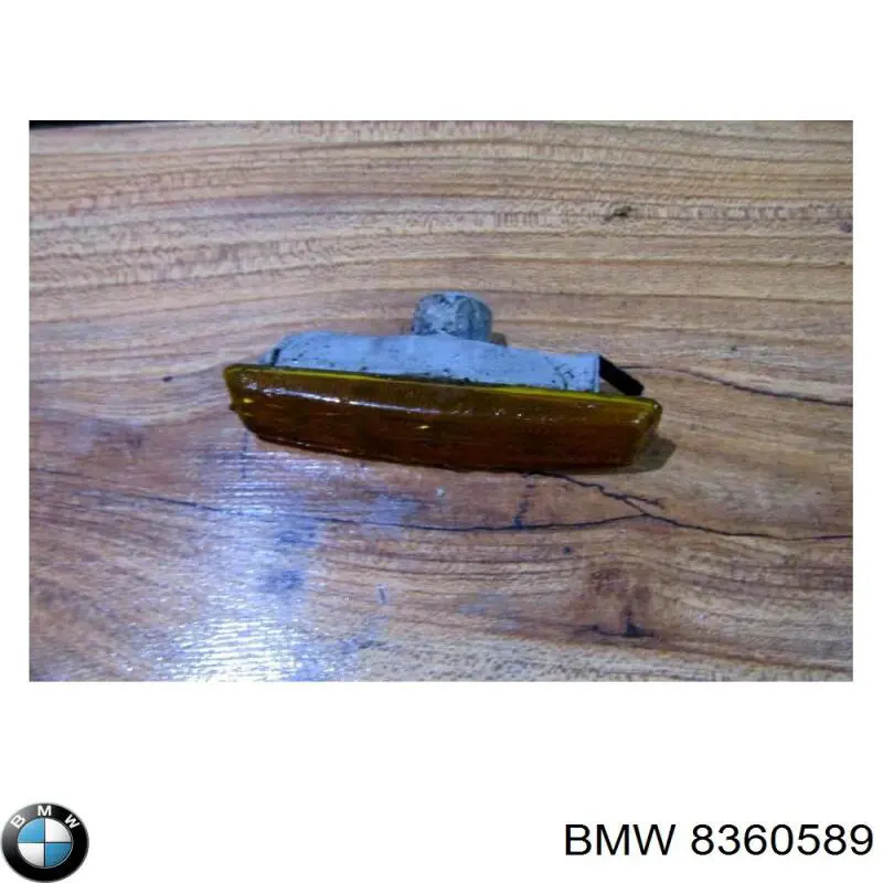Повторювач повороту на крилі BMW 8360589 ціна, від 3.80 USD