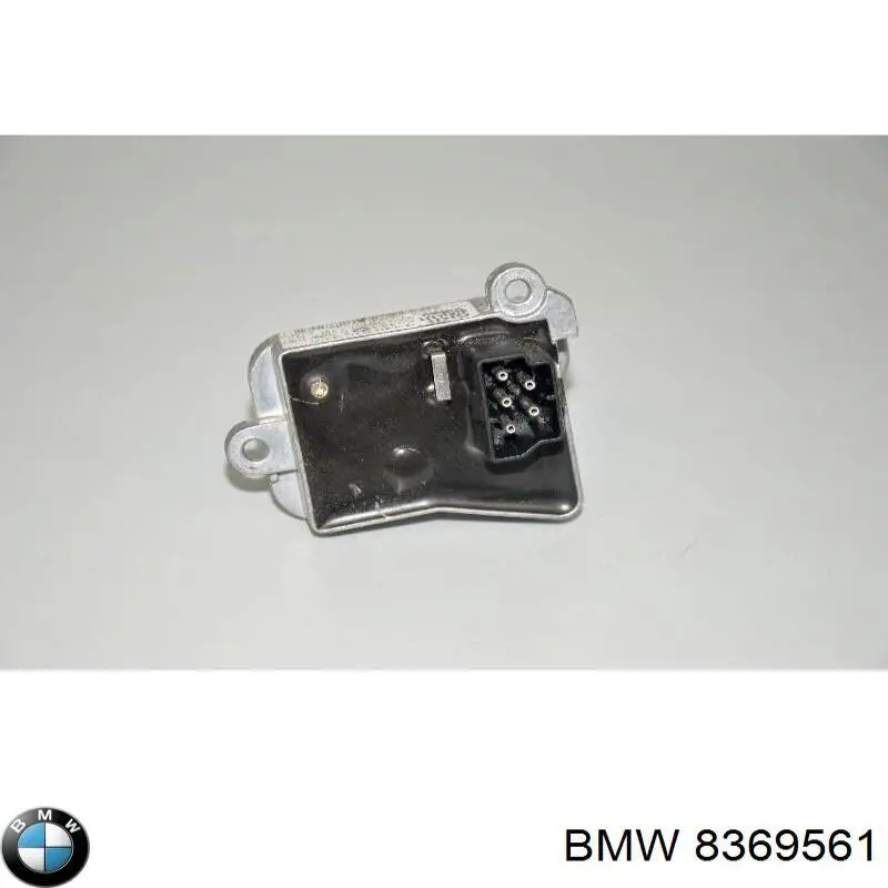 8369561 BMW Резистор печки задній