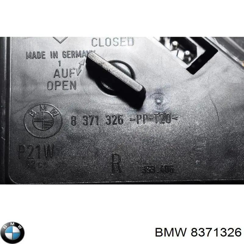 Задній правий стоп BMW 8371326