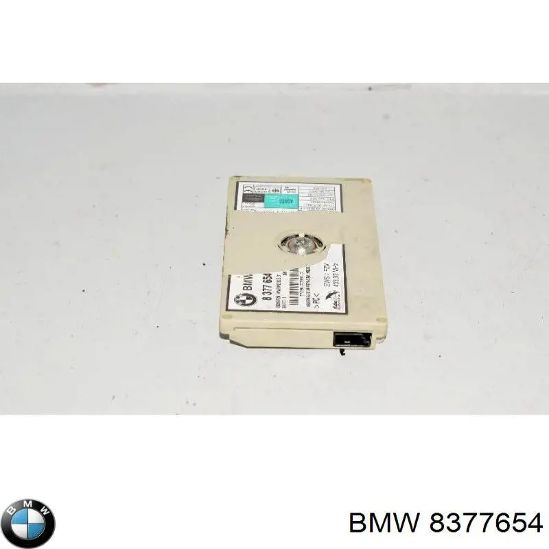  BMW 8377654