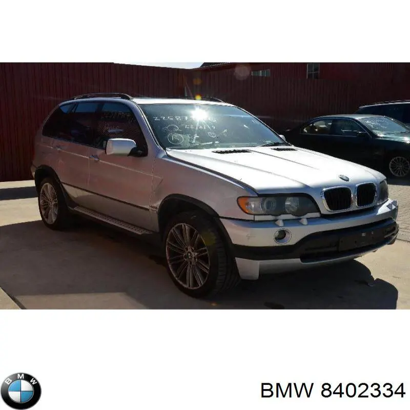 Купити 8402334 BMW Розширювач передньої арки колеса, правий