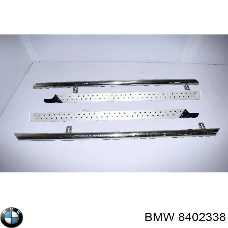 Купити 8402338 BMW Розширювач заднього крила, правий