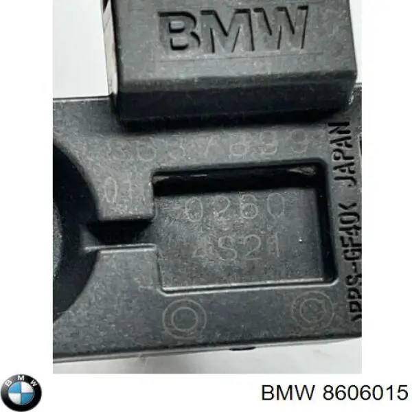 Купити 8606015 BMW 