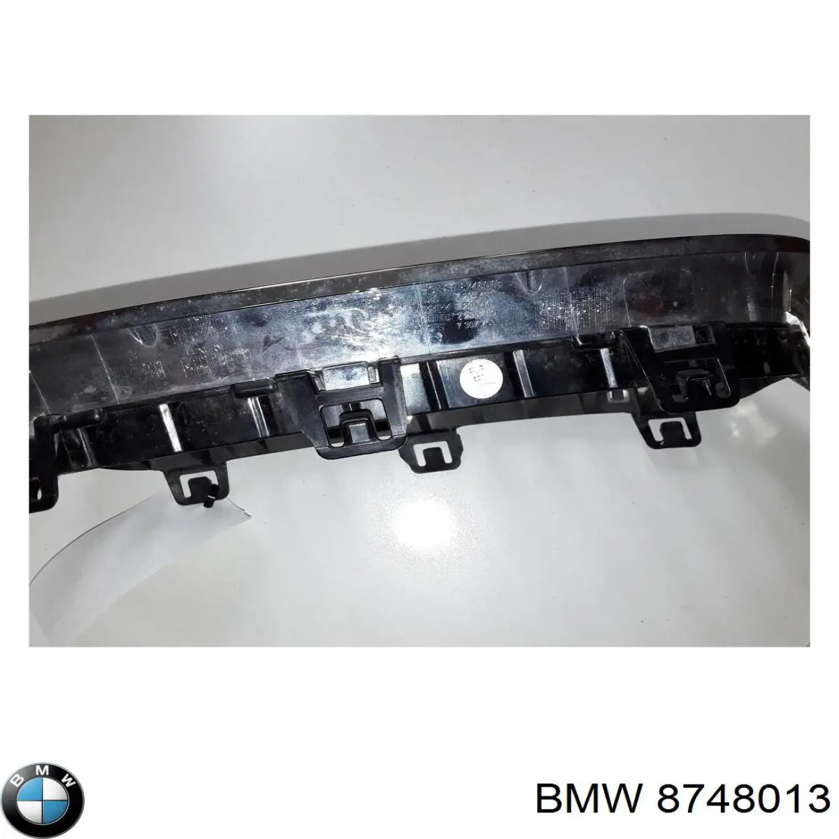 8748013 BMW