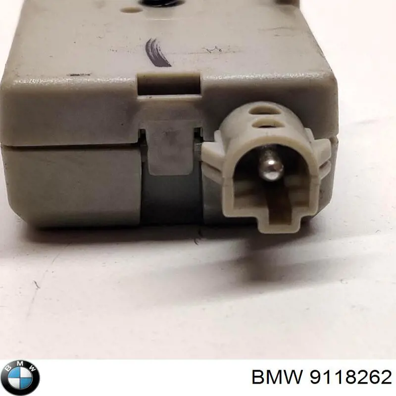 9118262 BMW 