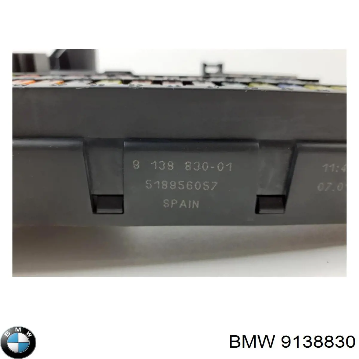 Блок запобіжників задній, салонний 9138830 BMW